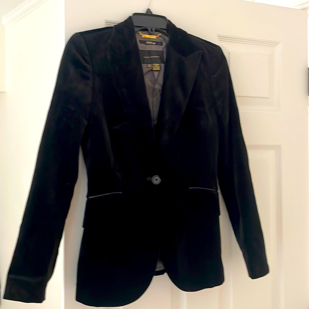 LIKE NEW Zara velvet jacket